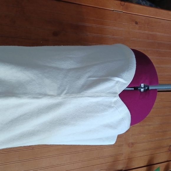 The Tog Shop Turtle Neck Sweater - Picture 4 of 9